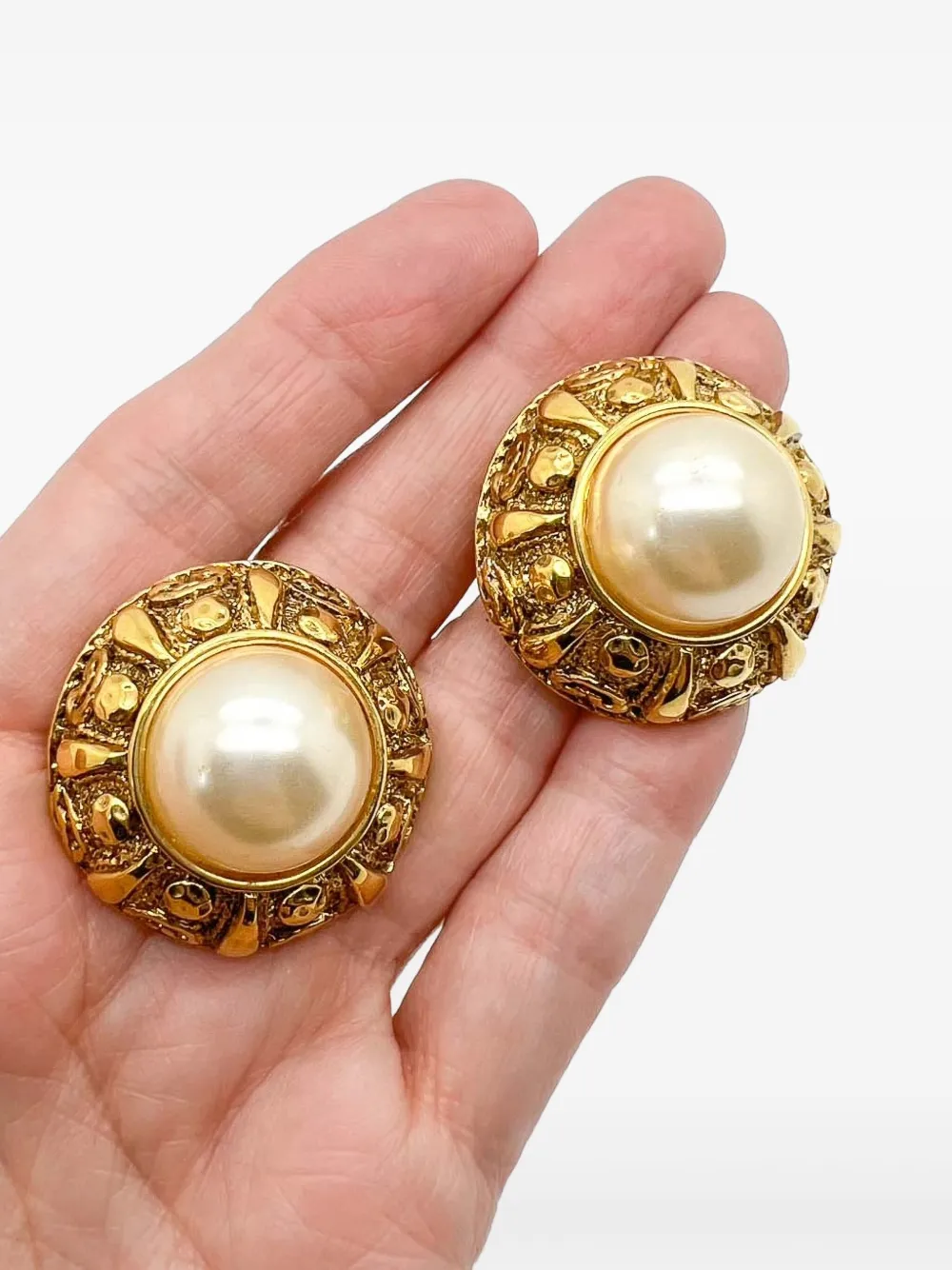 Jennifer Gibson Jewellery 1980s French Etruscan earrings | Image 2
