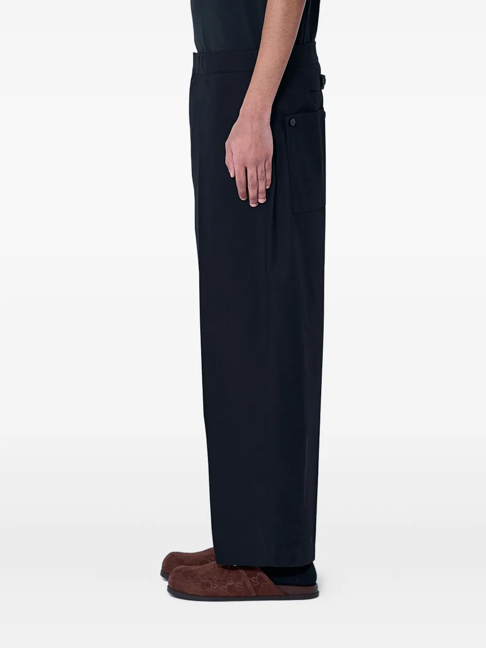 Gucci Tailored-dart Cotton Trousers In Gray
