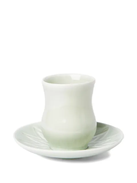 Paula Canovas del Vas taza de té con grabado floral