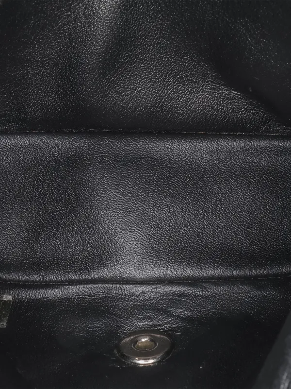 CHANEL ブラックレザー ショルダーバッグ 2012-2013 CHANEL ブラックレザー ショルダーバッグ 2012-2013