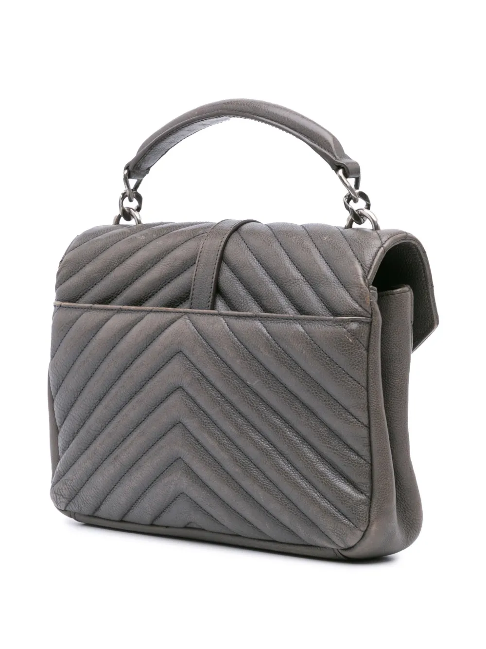 Saint Laurent Pre-Owned Monogram College chevronmönstrad axelremsväska i fårskinn med nitar från 2016 | Pre-Owned | Image 2