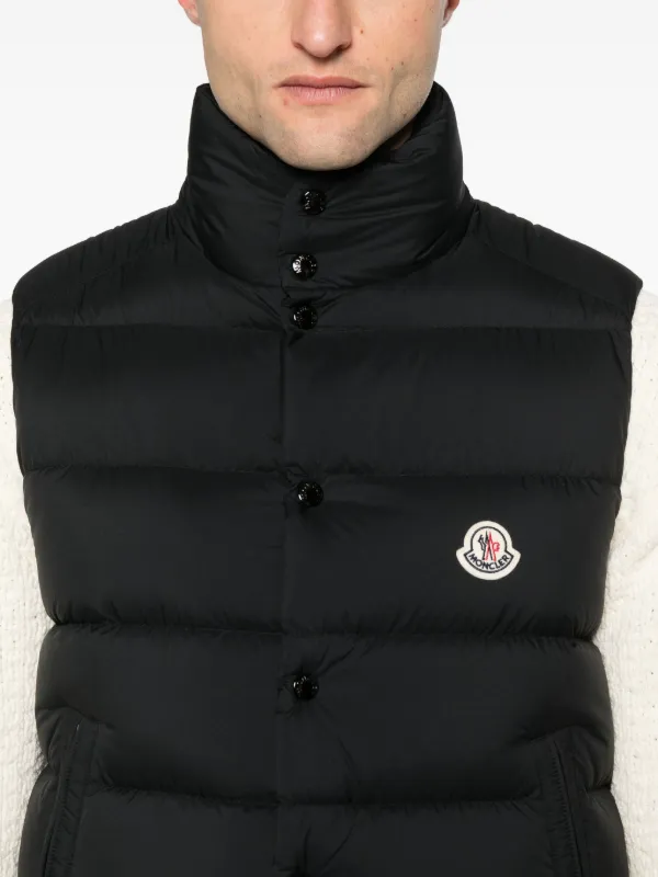 モンクレール Moncler Tibb Gilet Moncler Tibb logo-patch Padded Gilet | Black | FARFETCH