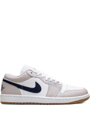 Nike Book 1 