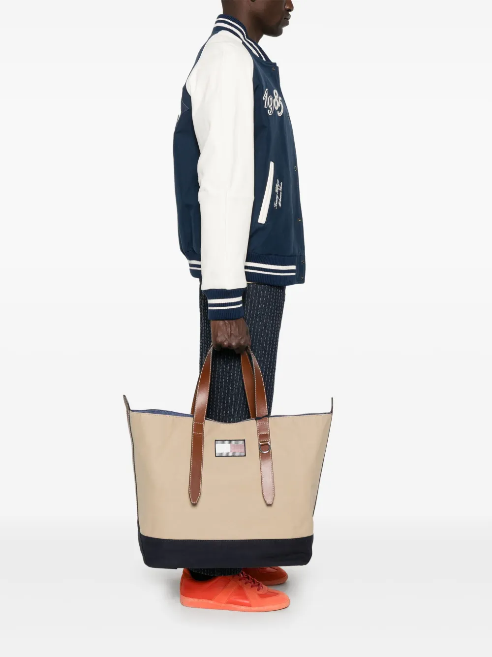 Tommy Hilfiger logo-patch tote bag | Image 2