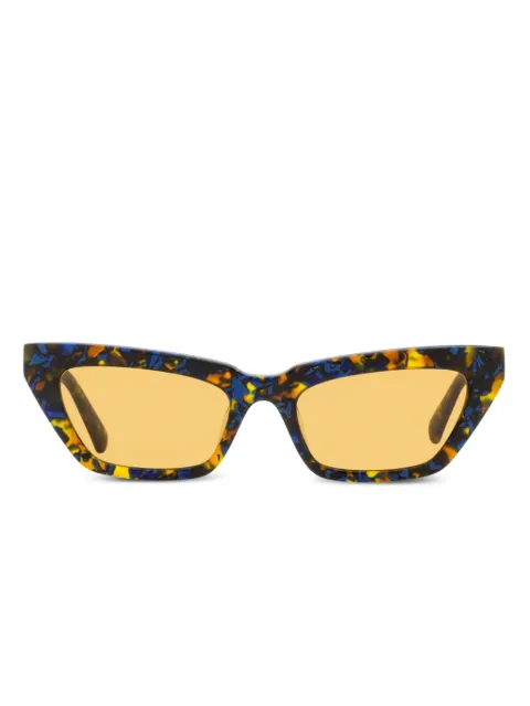 GUESS EYEWEAR x J Balvin cat eye-frame sunglasses