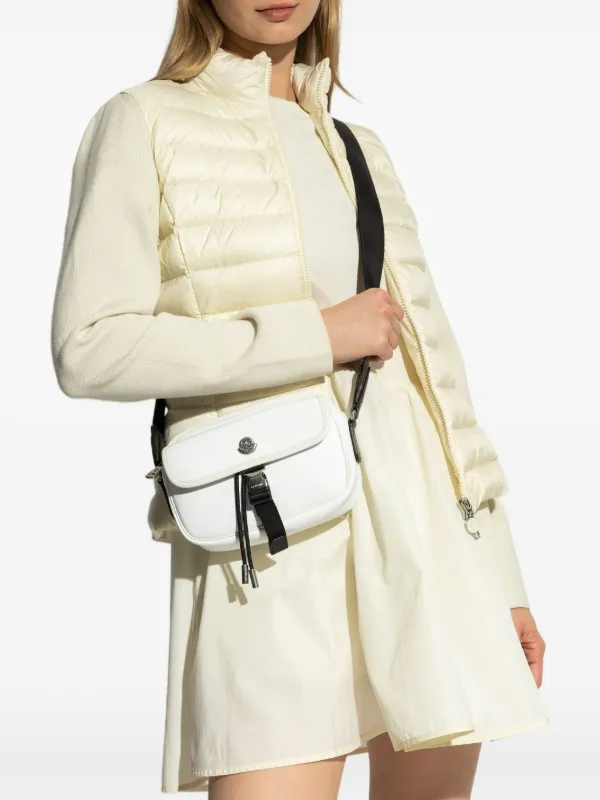 【関税込み】Moncler ホワイト New Trick クロスボディ ポーチ 29646063_58768780_600.jpg