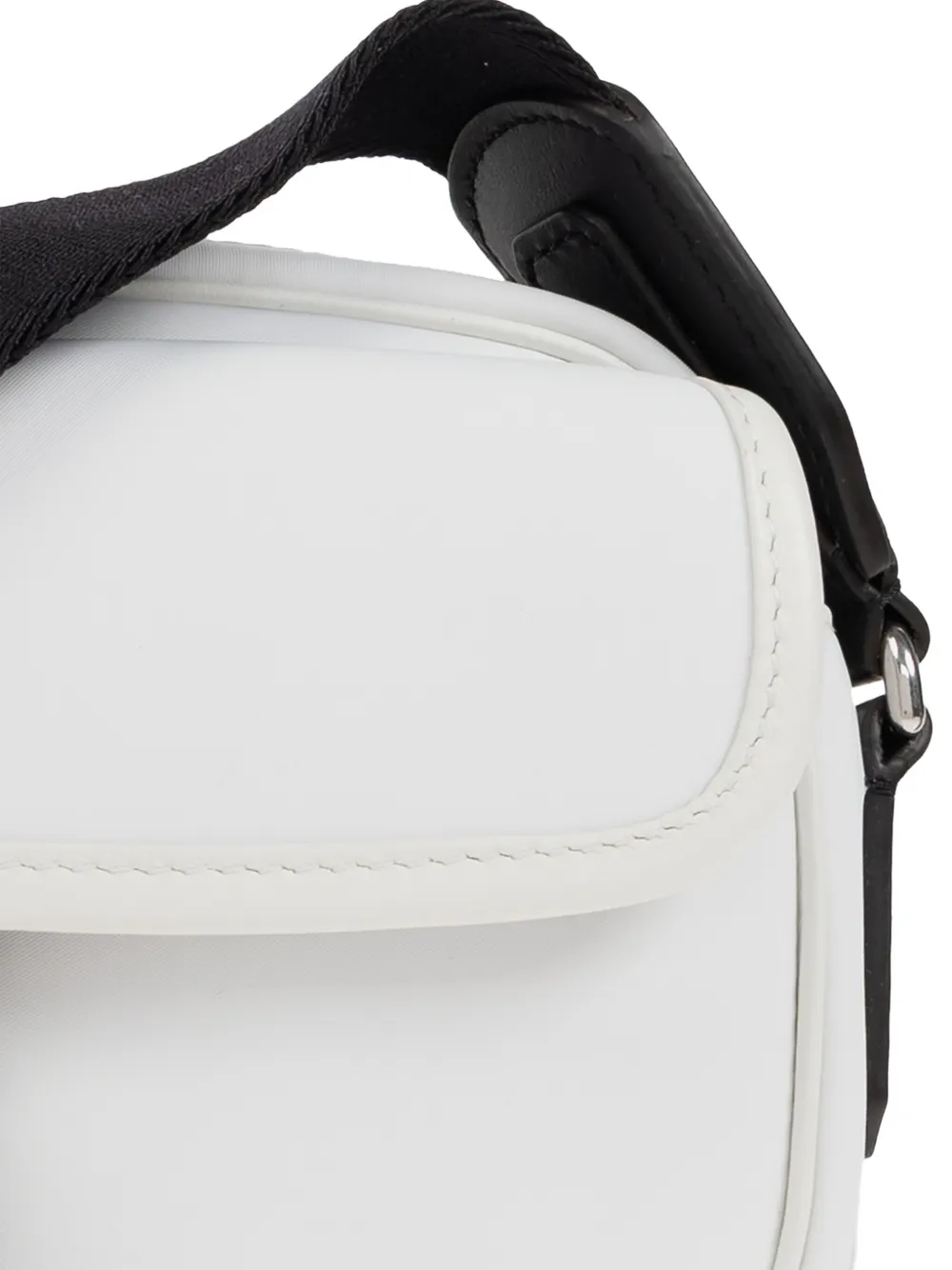 【MONCLER】Borsa a tracolla New Trick idrorepellente★バッグ Moncler New Trick Water-Repellent Crossbody Bag | White