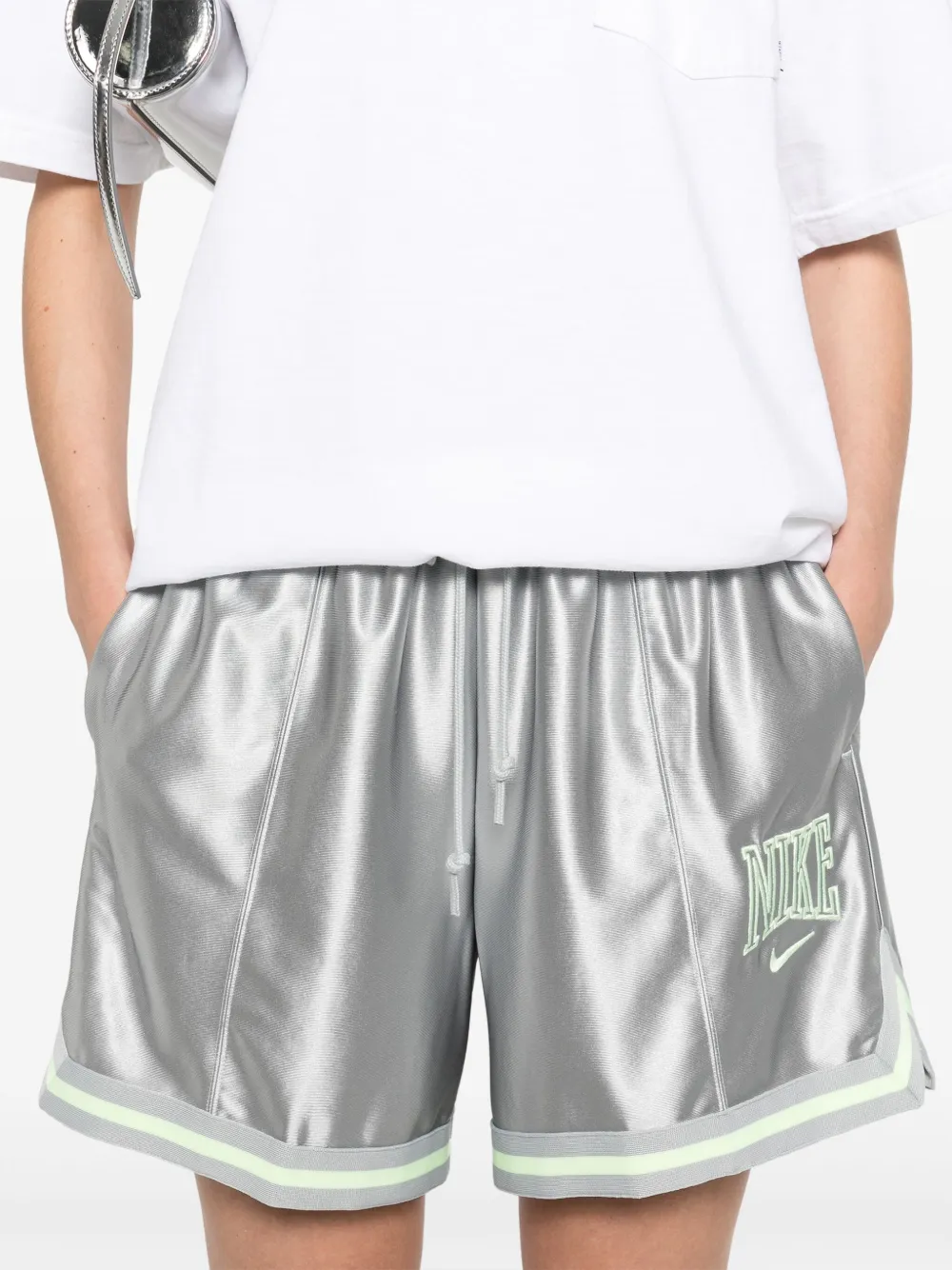 Nike Shorts met grafische print Grijs