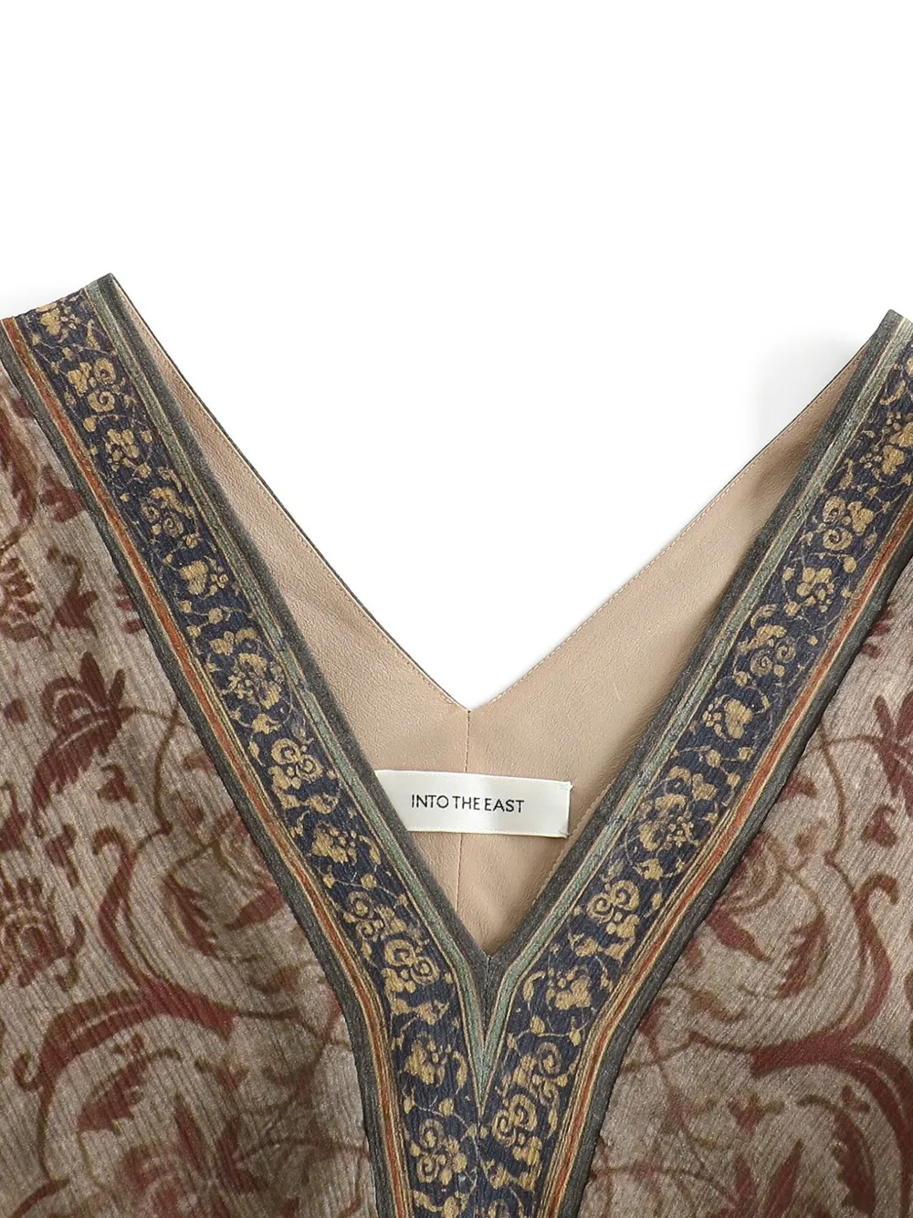 Into The East Floral-print Maxi Dress In 褐色