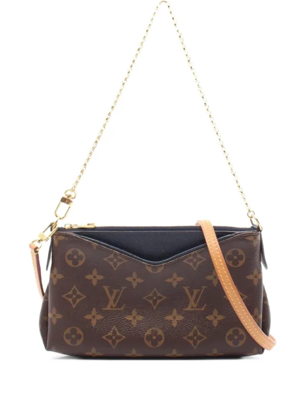 Louis Vuitton Pre-Owned 2017 Pallas Clutch | Bruin | FARFETCH NL