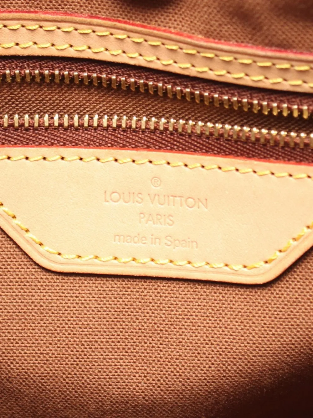 Pre-owned Louis Vuitton 2005 Batignolles Handbag In Brown
