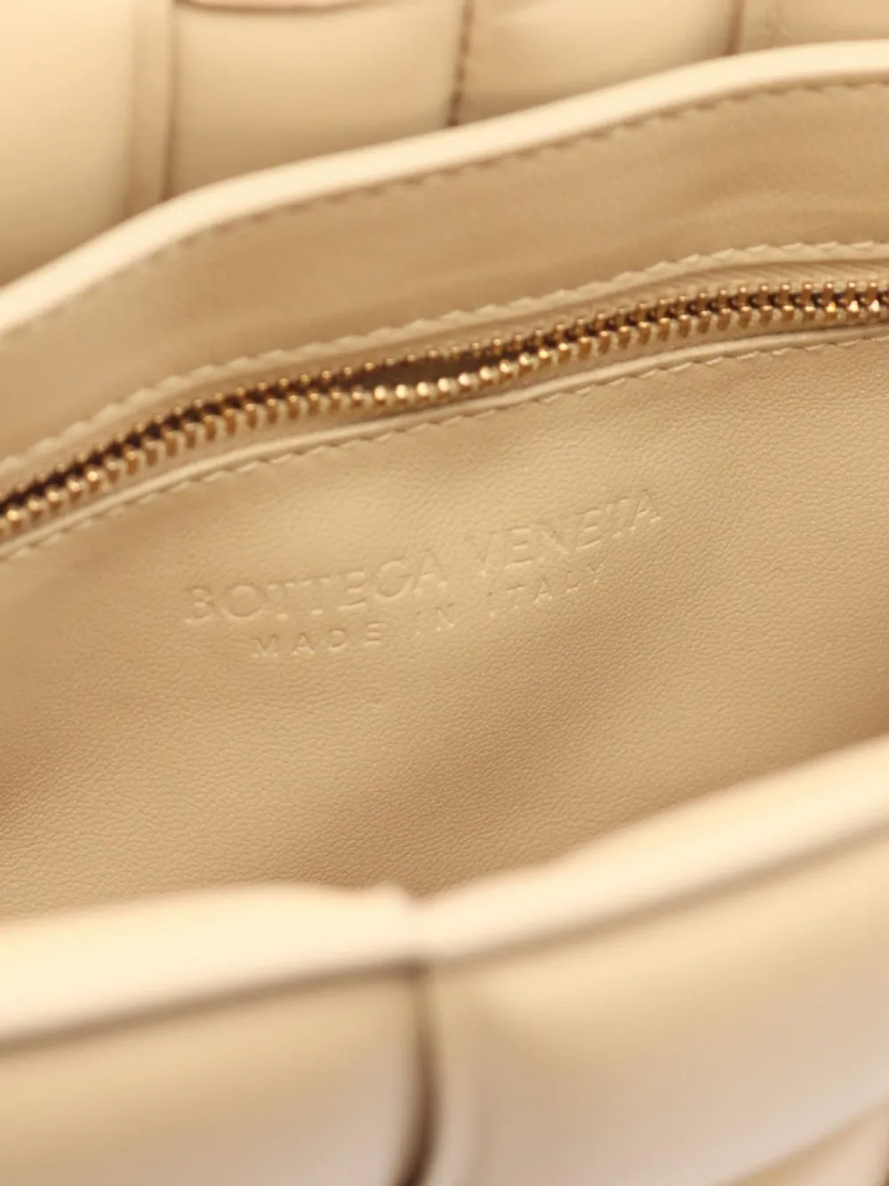 Pre-owned Bottega Veneta 2010s Cassette Shoulder Bag In Neutrals