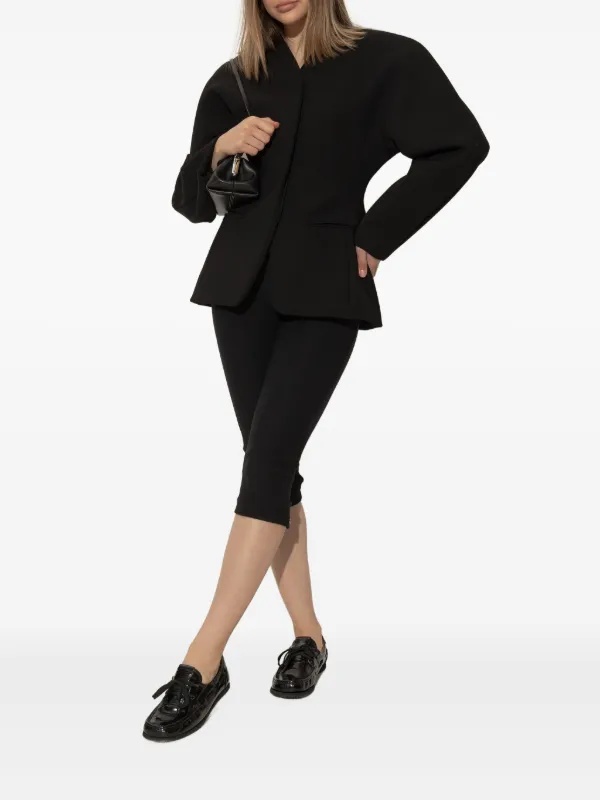 ローファー・オックスフォード JACQUEMUS Woman Loafers Black 251FO1733164 990 Jacquemus Leather Loafers | Black | FARFETCH