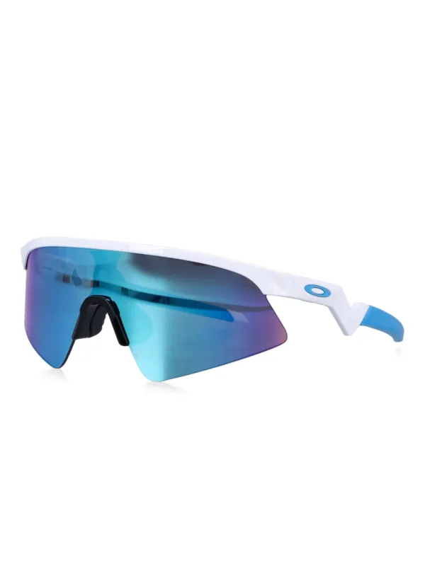 OAKLEY KID Resistor Sweep サングラス | ホワイト | FARFETCH JP