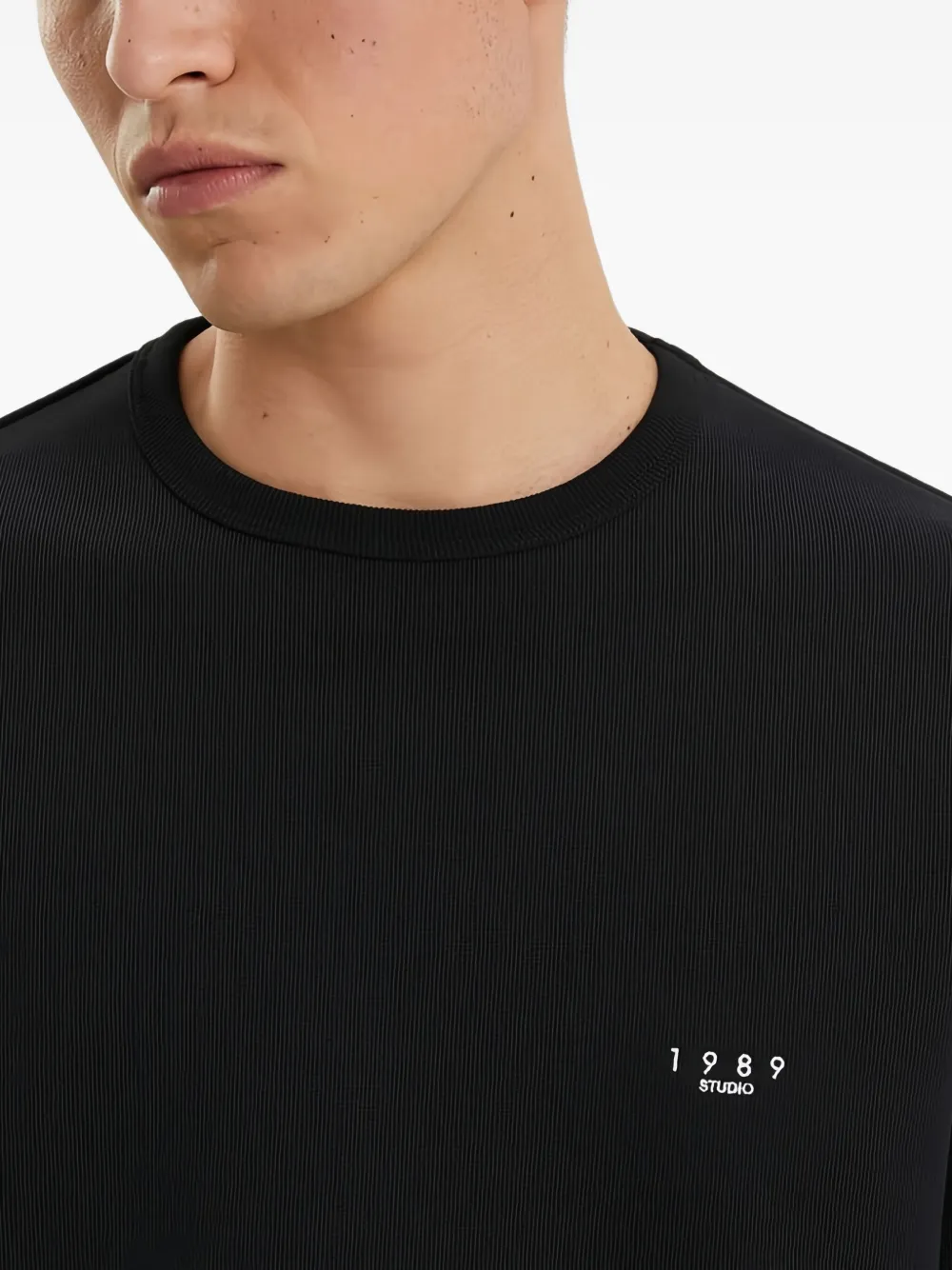 1989 STUDIO Sweater met geborduurd logo Zwart