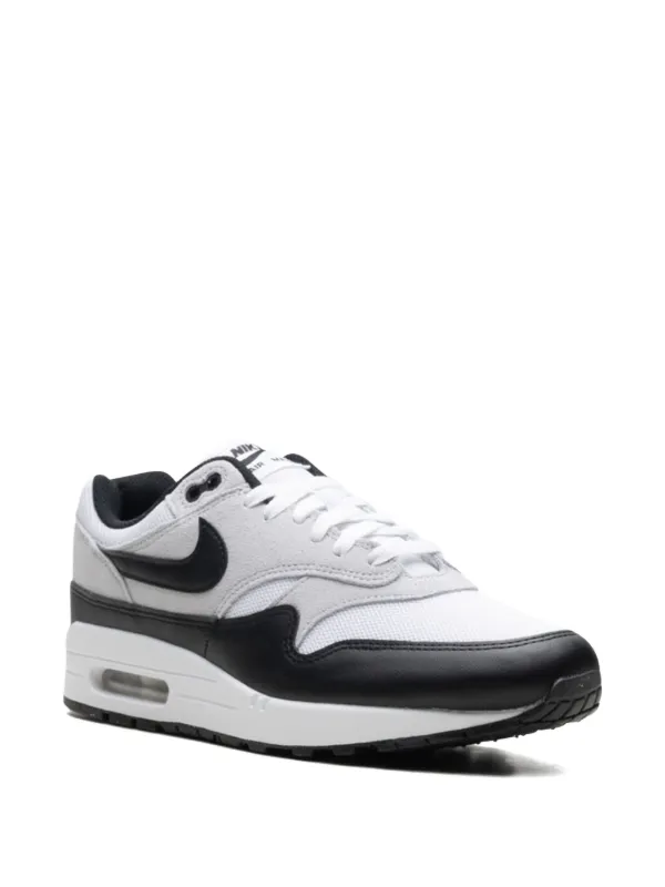 Nike Air Max Essential 