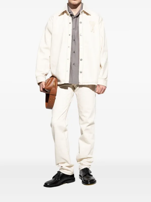 SALE【AMI】ロゴパッチ ジーンズ AMI Paris ロゴパッチ ジーンズ | ホワイト | FARFETCH JP