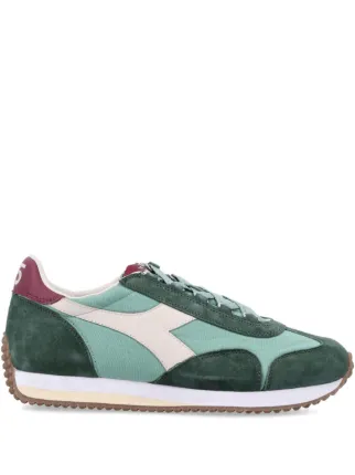 Diadora