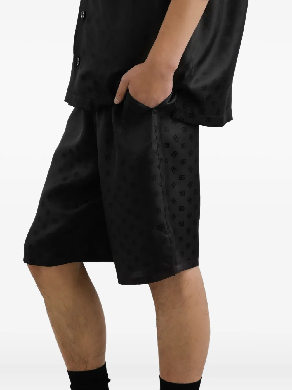 Dolce & Gabbana Zijden shorts met logo-jacquard Zwart