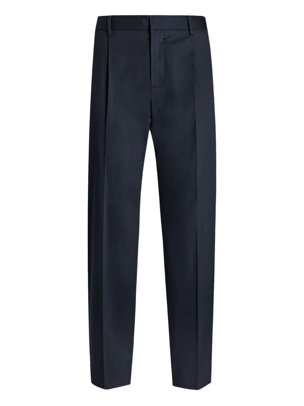pleated trousers