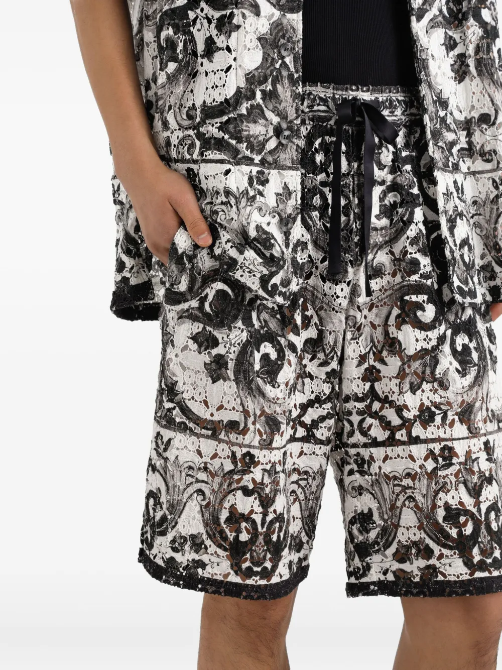 Dolce & Gabbana Shorts met Majolica-print Zwart