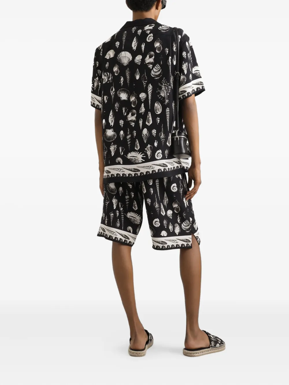 Dolce & Gabbana seashell-print drawstring shorts Zwart