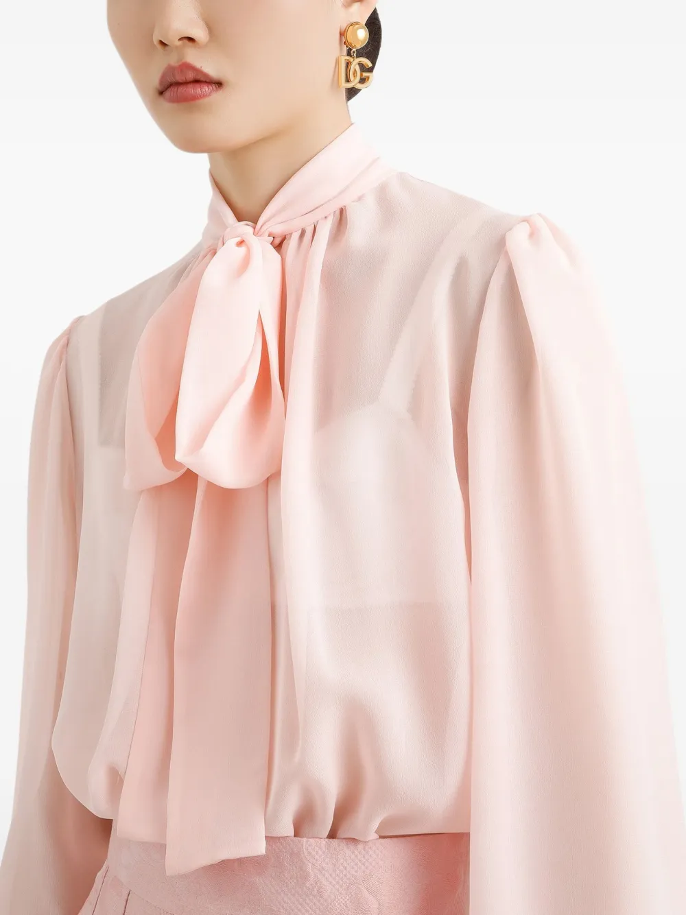 Dolce & Gabbana Blouse met hoge hals en vlinderstrik Roze