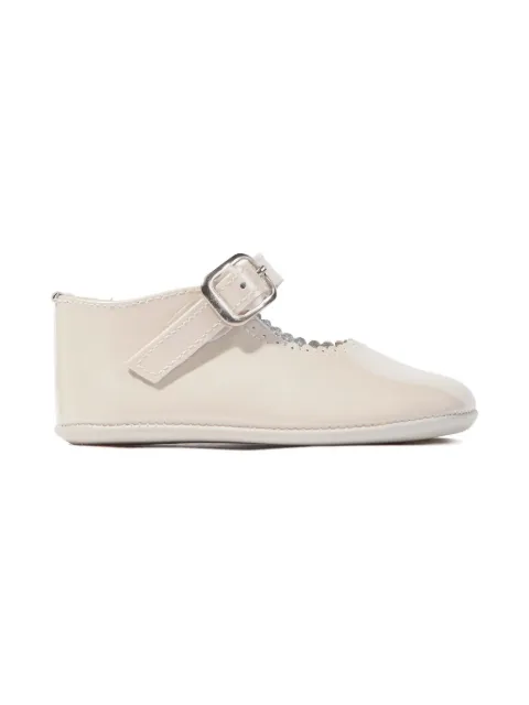 ANDANINES zapatos de charol con hebilla