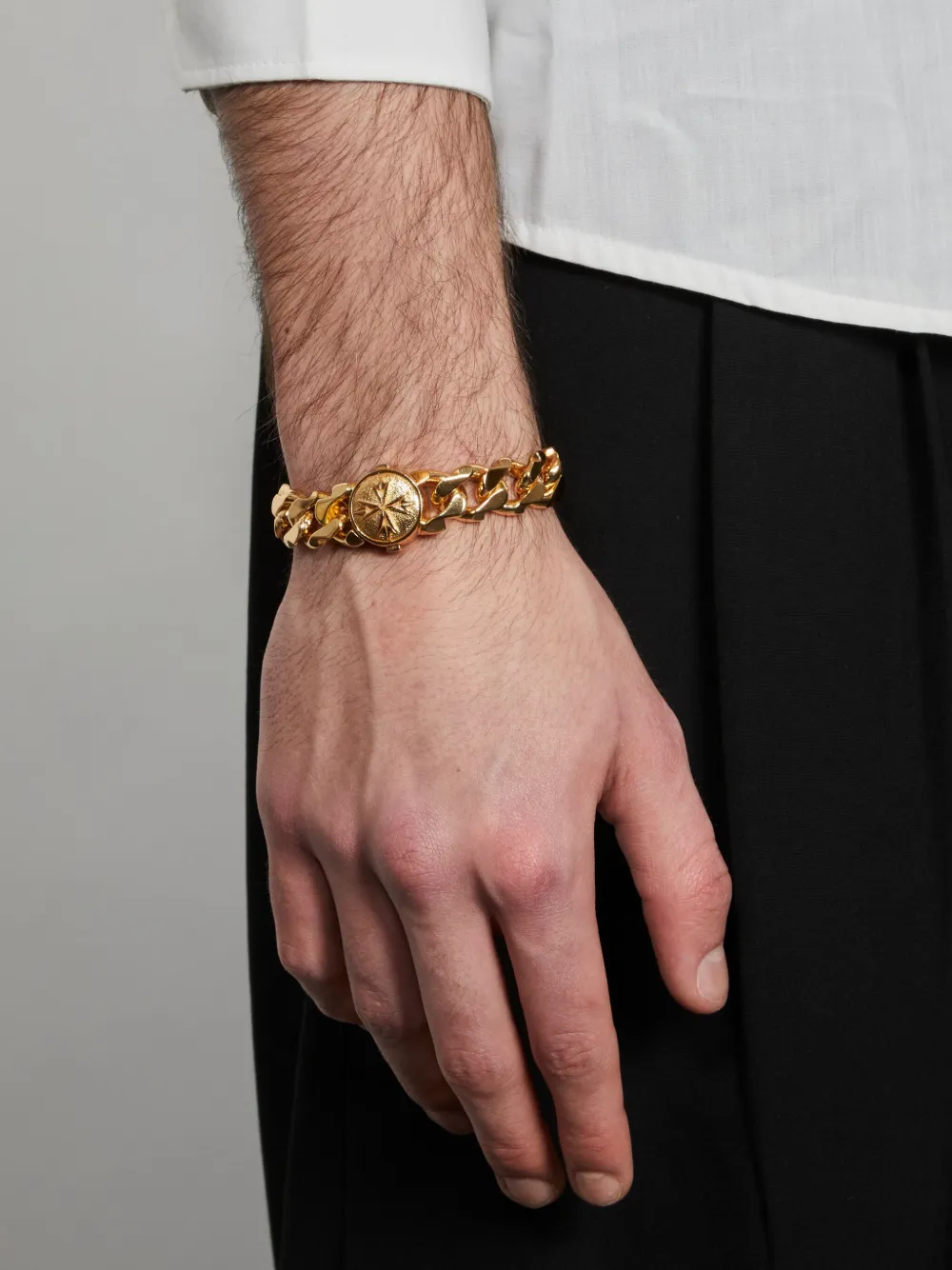 Emanuele Bicocchi Logo-engraved Bracelet In Gold