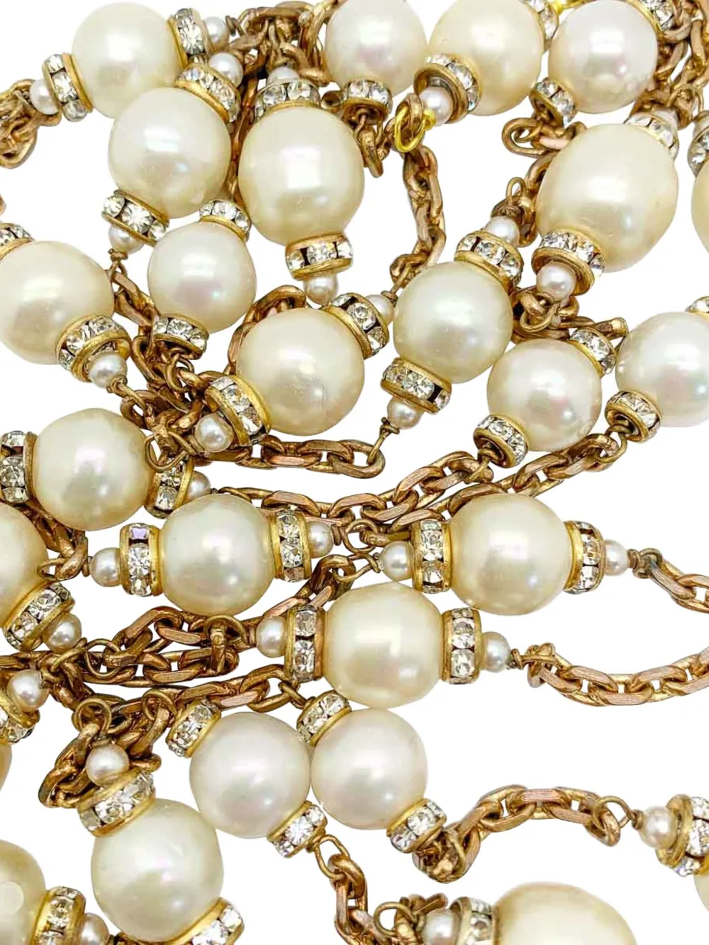 Pre-owned Chanel 1960s Pearl-embellished Necklace In Gold