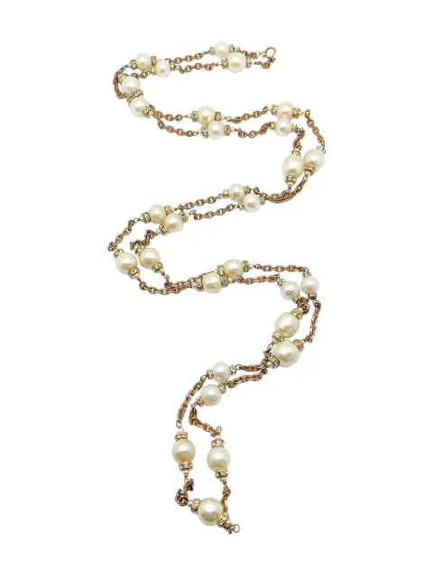 CHANEL Pre-Owned collar con detalle de perlas 1960
