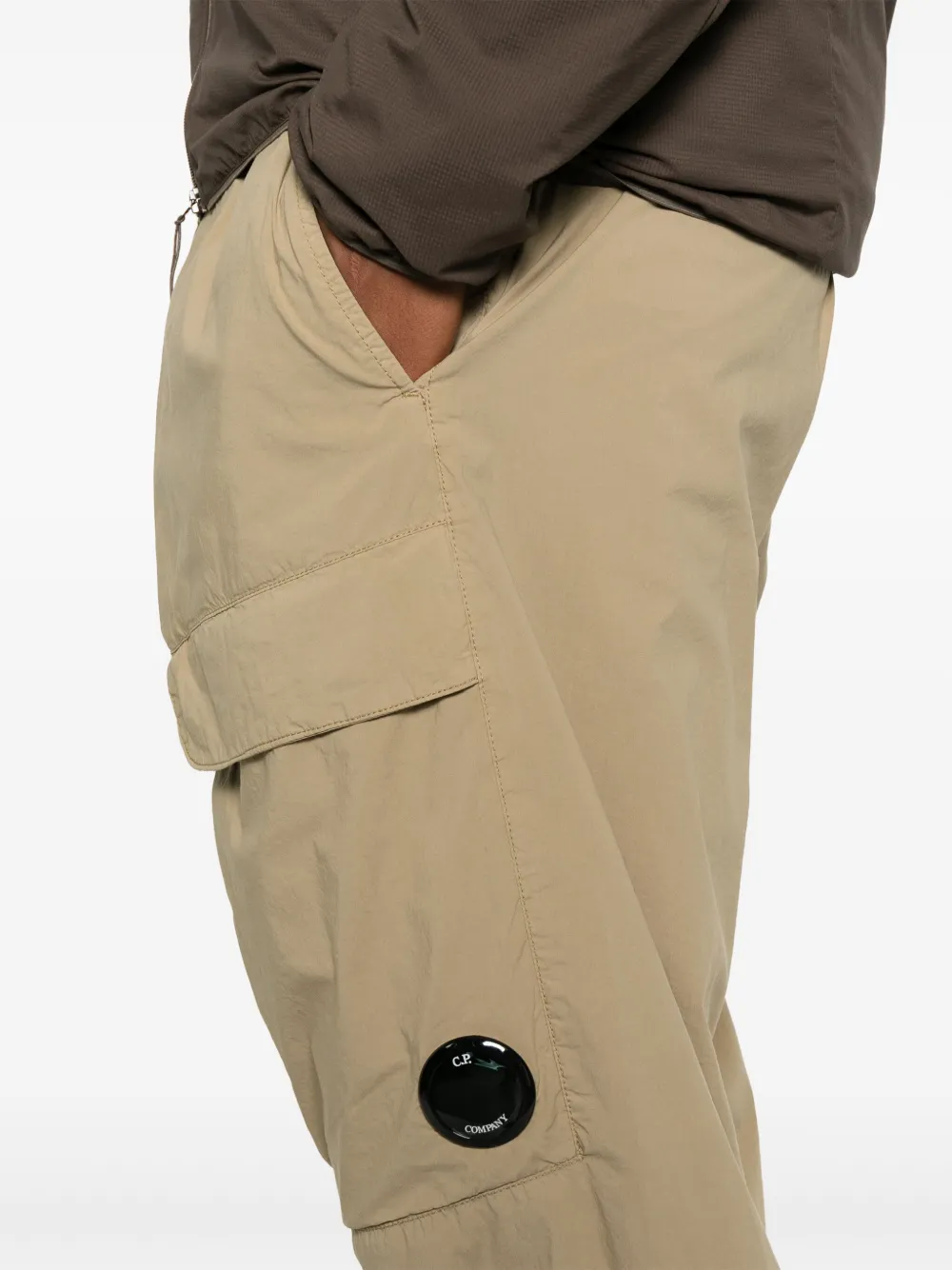 C.P. Company Cargo broek met Lens-detail Beige