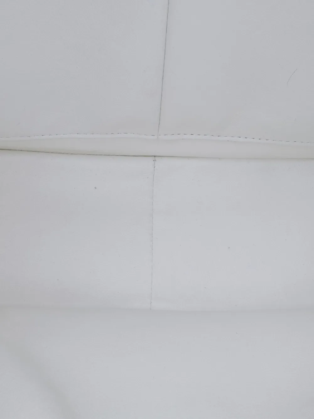 CHANEL 2011 JUMBO CLASSIC CAVIAR DOUBLE FLAP SHOULDER BAG