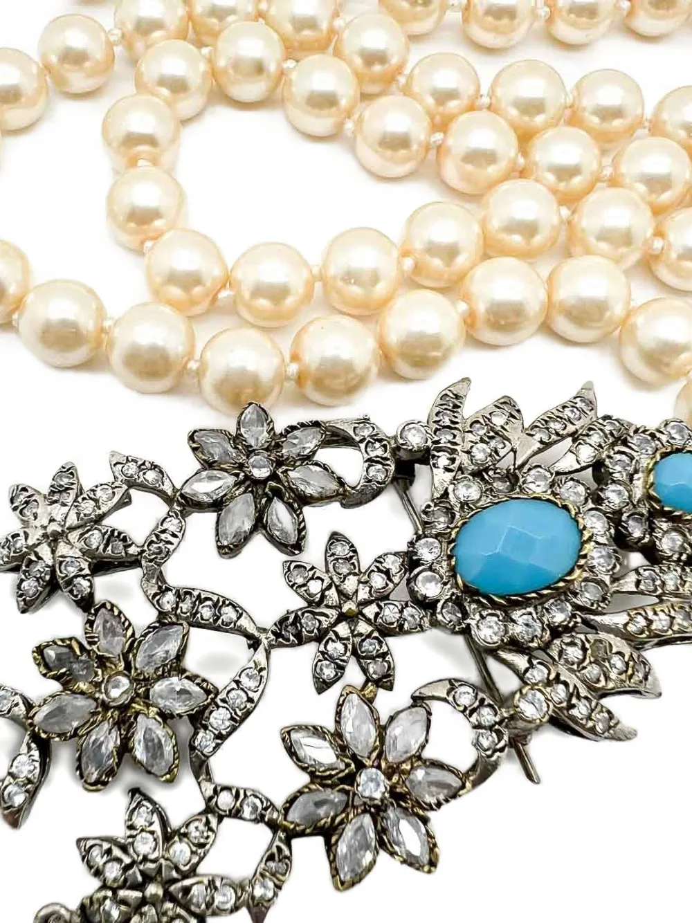 Jennifer Gibson Jewellery pearl paste necklace | Image 2
