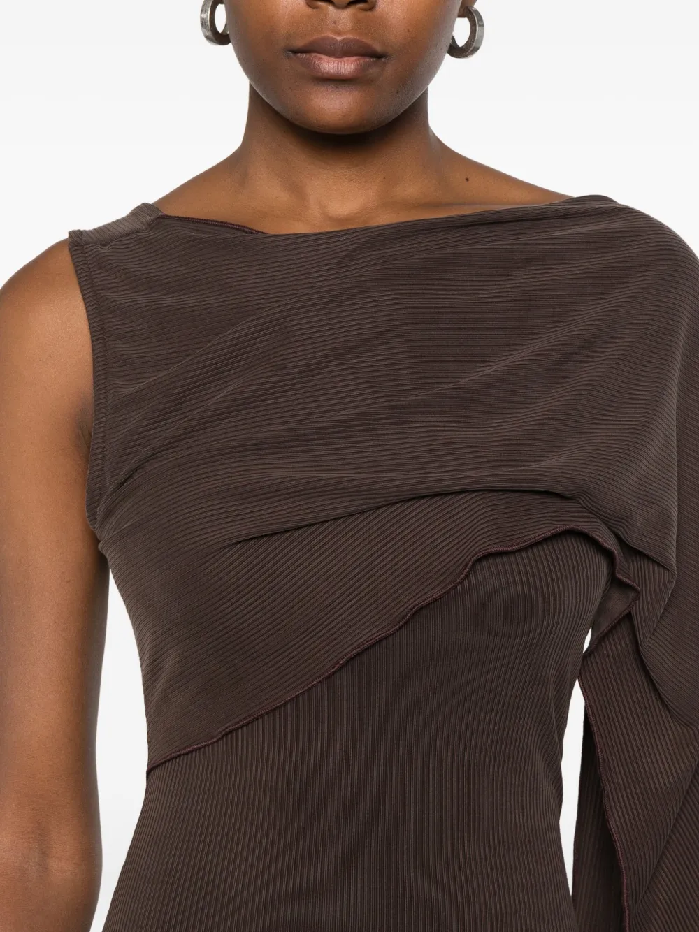 Aya Muse Asymmetrische geribbelde maxi-jurk Bruin