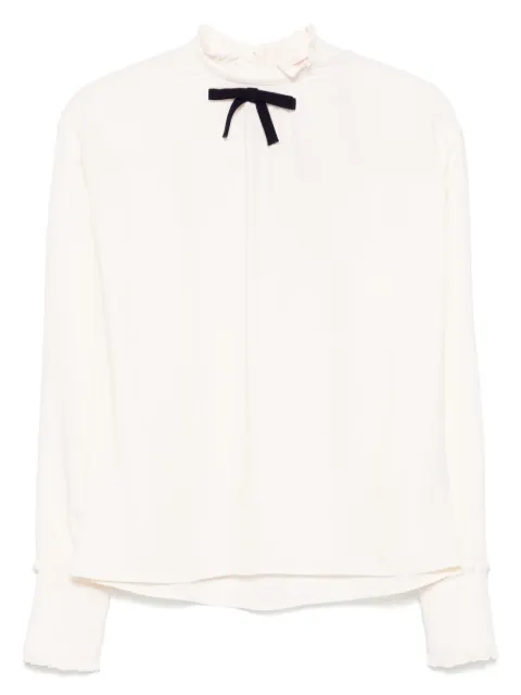 Nº21 blusa con volantes en el cuello