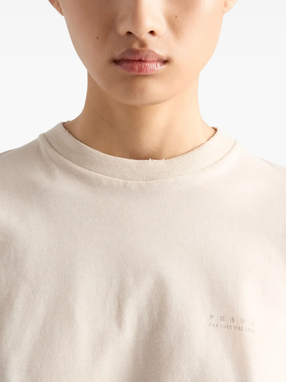 Prada T-shirt met logo Beige