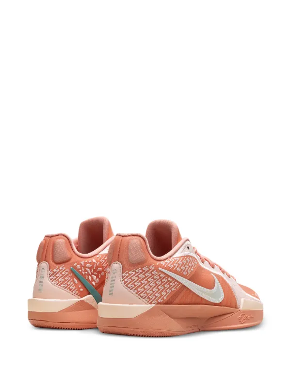 Nike Sabrina 2 スニーカー | オレンジ | FARFETCH JP