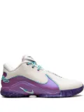 Nike LeBron 22 ""Frozen Grapes"" sneakers - Purple