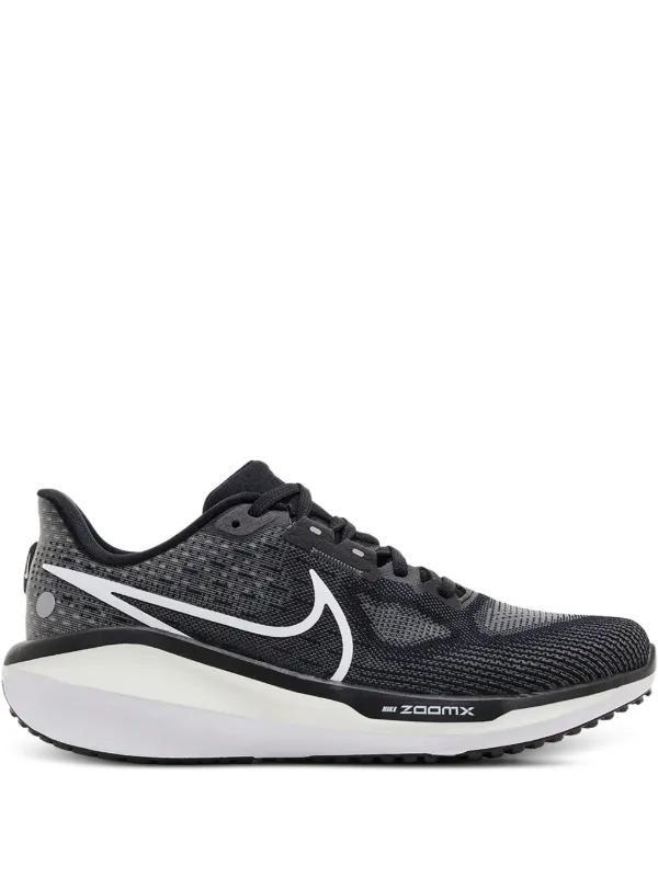 nike zoom gravity black and white