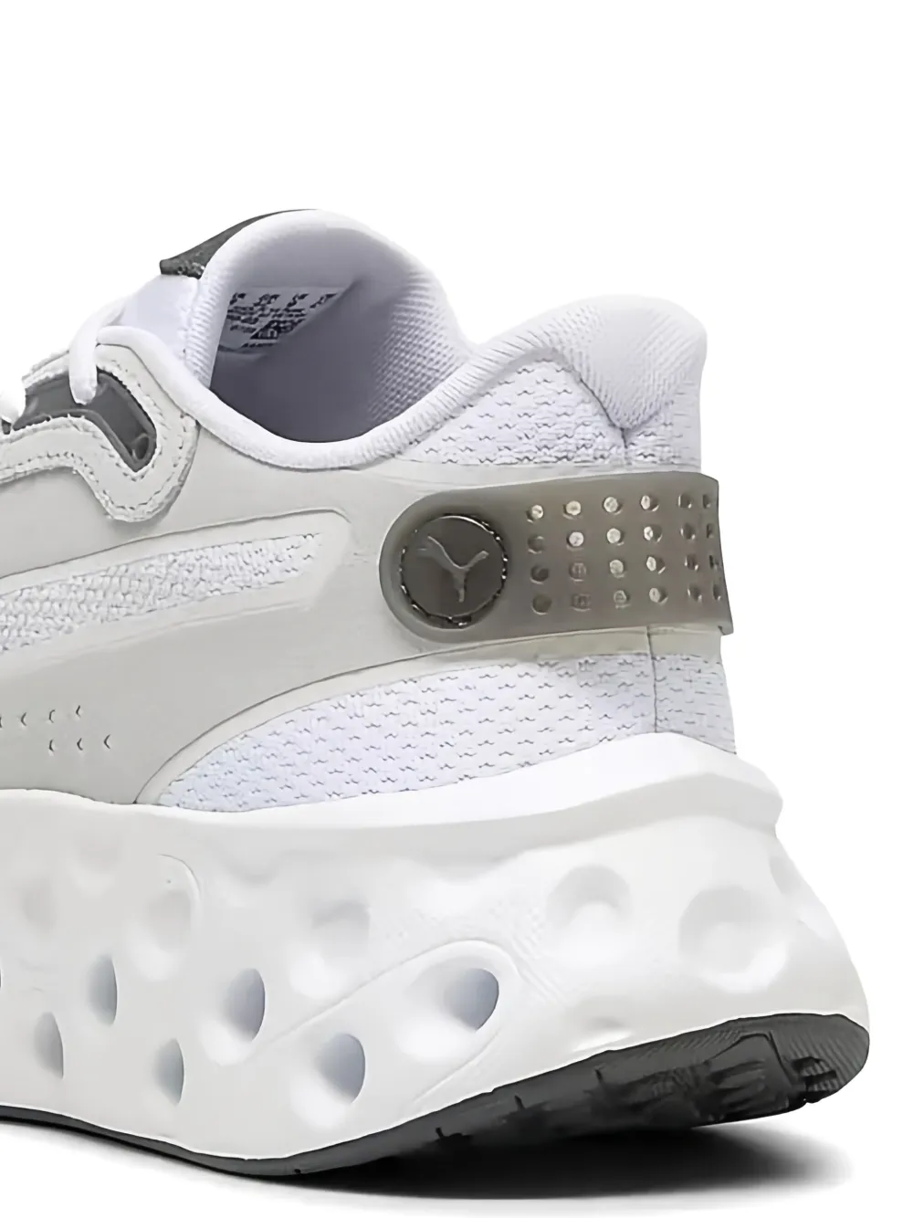 PUMA Softride Frequence geperforeerde sneakers Wit