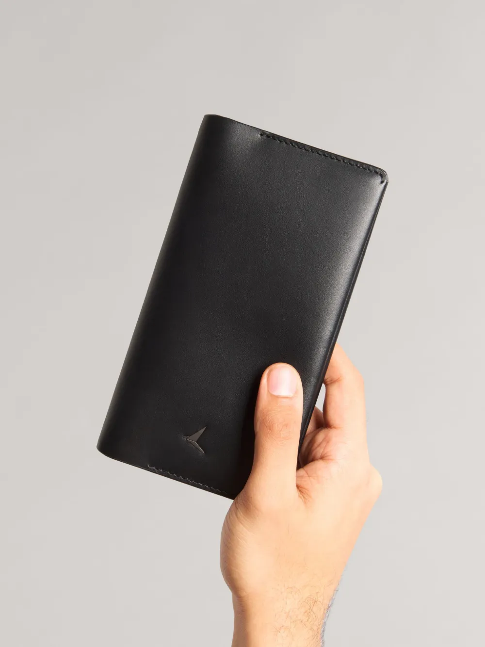 TROUBADOUR EVERYTHING SLEEK LEATHER WALLET