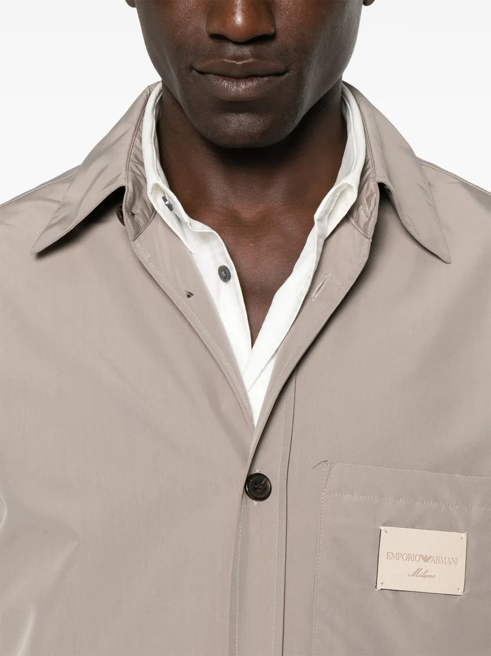 Emporio Armani Shirtjack met logopatch Beige