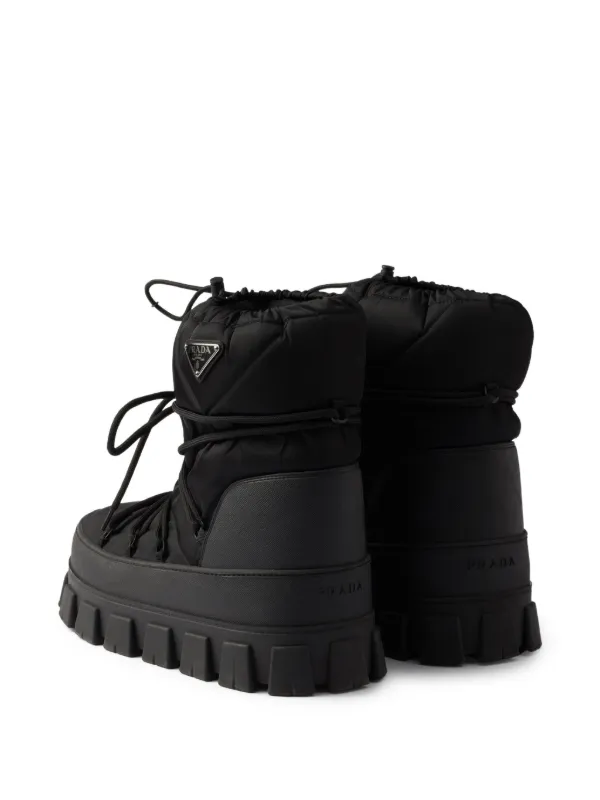 PRADA ブラック ナイロン キルティングブーツ　7 Prada Quilted Après Ski Boots | Black | FARFETCH