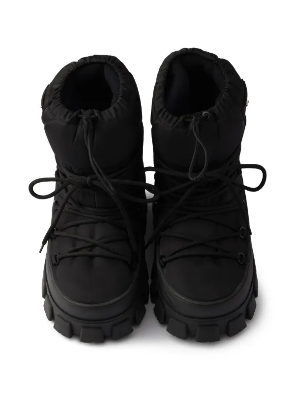 PRADA ブラック ナイロン キルティングブーツ　7 Prada Quilted Après Ski Boots | Black | FARFETCH