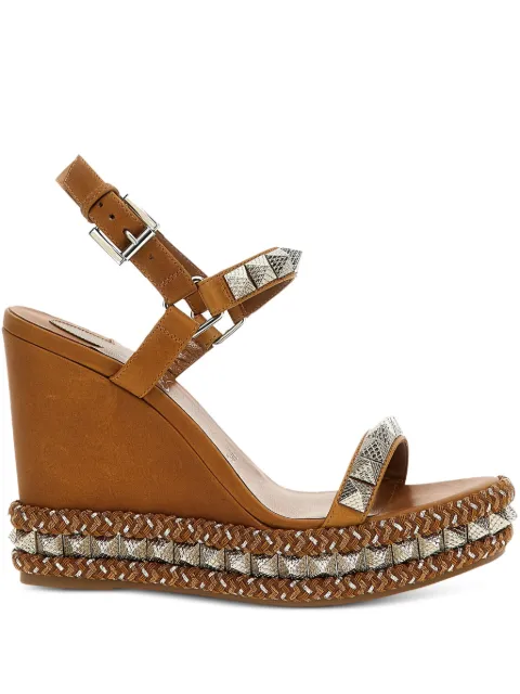Christian Louboutin Sandália Pyraclou com tachas