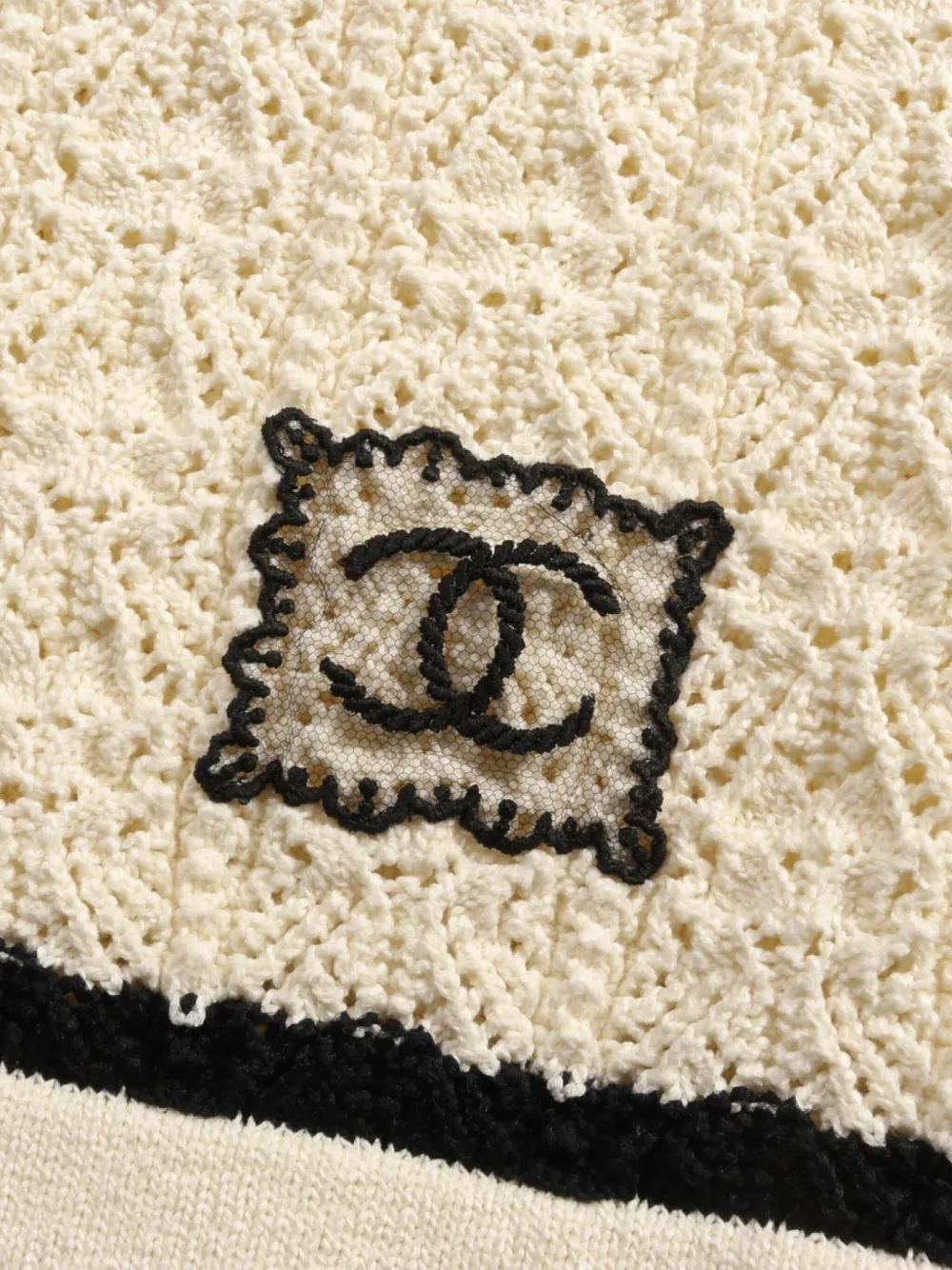 Pre-owned Chanel 1986-1988 Interlocking Cc Logo Shorts In Neutrals