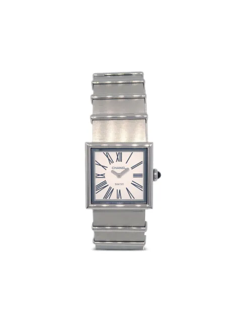 CHANEL Pre-Owned 1990-2000s pre-owned Mademoiselle 22mm