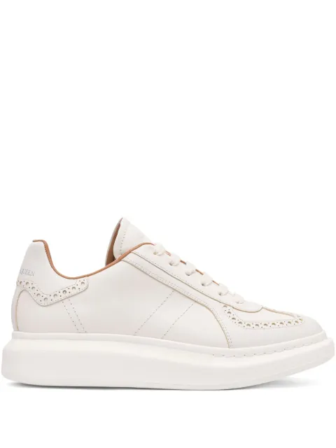Alexander McQueen oversize sneakers med perforeret detalje