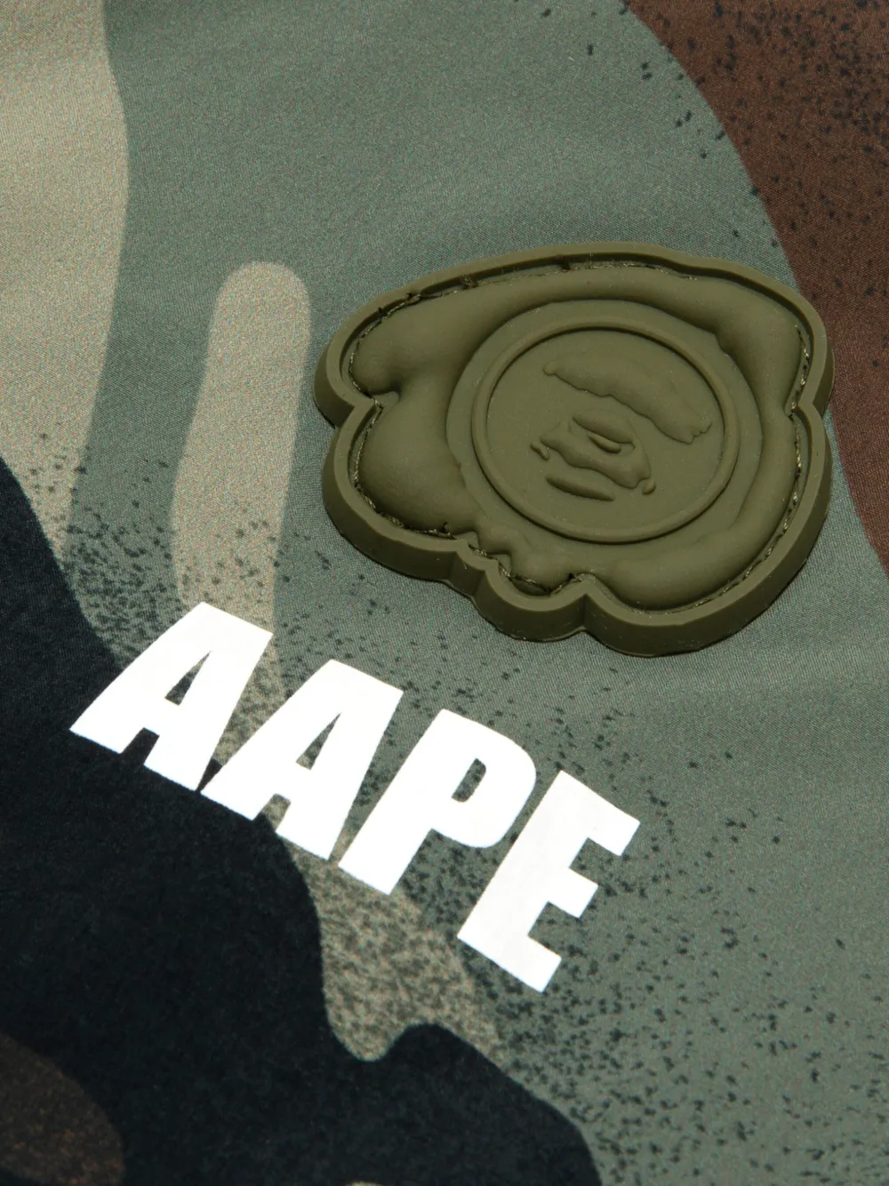AAPE BY *A BATHING APE Jack met camouflageprint Groen